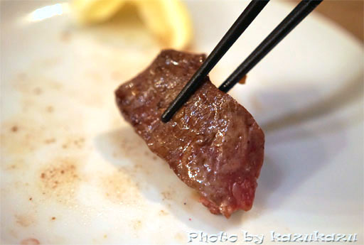 金肉(kin-niku)のホルモン焼き