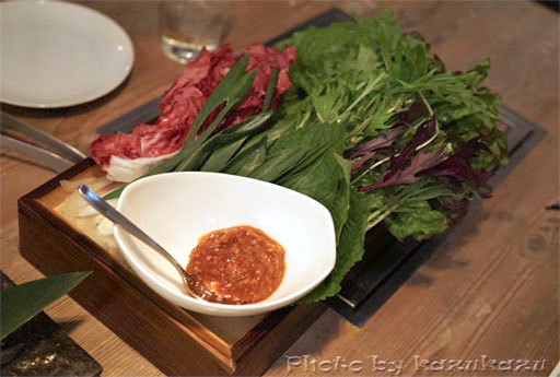 金肉(kin-niku)の新鮮巻き野菜＆金肉の辛味噌