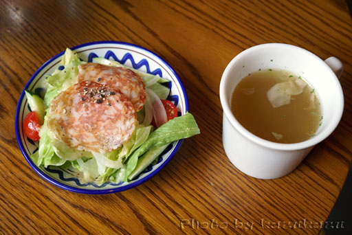 東京都中央区銀座にかまえるつばめやのランチサラダとスープ